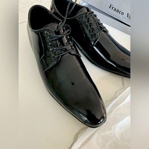 Patent leather tuxedo shoes